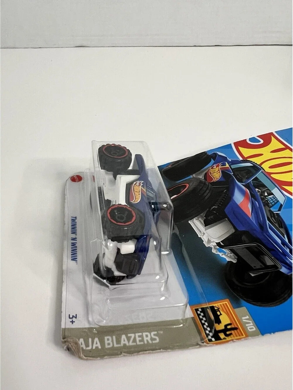 Hot Wheels Baja Blazers 1/10 (2021) Blue Twinnin' 'N Winnin' 2/250 Creased A10